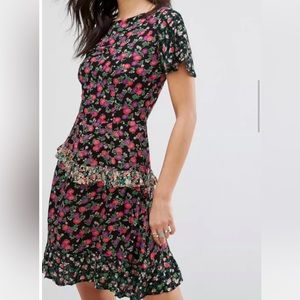 Boohoo floral patchwork print dress size 4